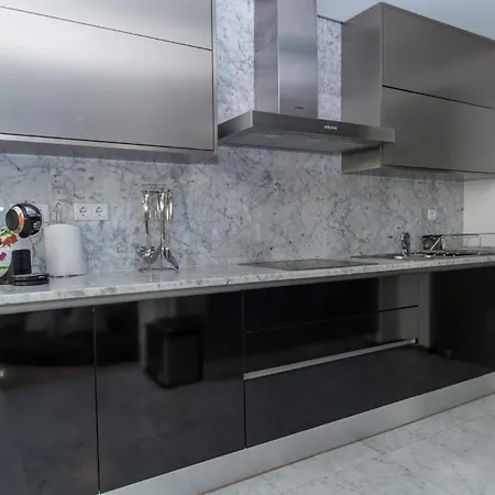 Da Rocha Edifício Foz Palace T2 *