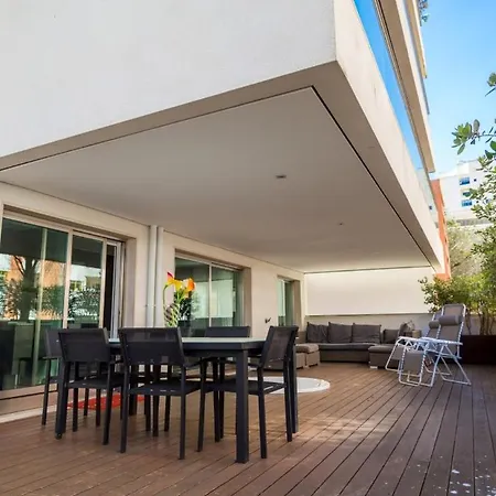 Da Rocha Edifício Foz Palace T2 *